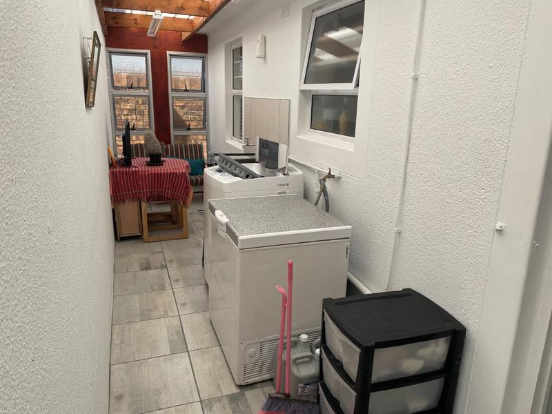 To Let 2 Bedroom Property for Rent in Costa Da Gama Western Cape